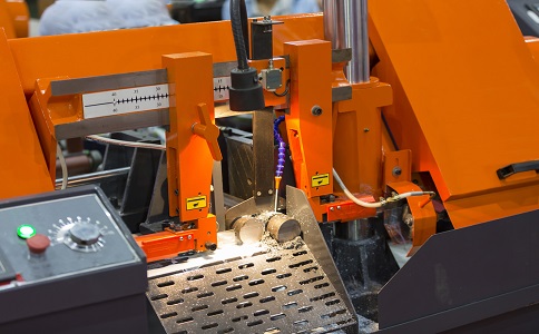 南朗镇龙门带锯床具备哪些优点？